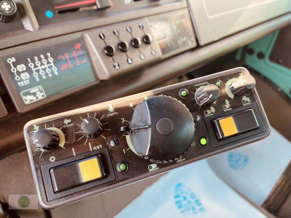 Traktor tipa Mercedes-Benz Unimog U2100 Agrar , 1.Hand , mit terramatik, Klima, Sammlerzustand, Gebrauchtmaschine u Hinterschmiding (Slika 18)