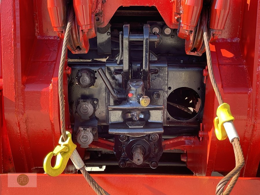 Traktor of the type Mercedes-Benz Unimog U2100 Agrar-Forst , erst 28 Tkm, tire control, extrem selten, Gebrauchtmaschine in Hinterschmiding (Picture 5)