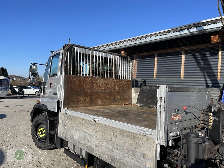 Traktor του τύπου Mercedes-Benz Unimog U300 mit Kran-Funk, Hydraulikanlage für Schneepflug uvm., Gebrauchtmaschine σε Hinterschmiding (Φωτογραφία 21)