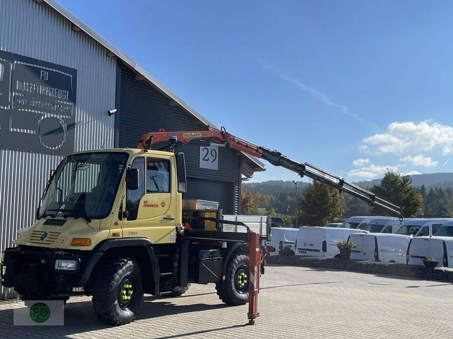 Traktor typu Mercedes-Benz Unimog U300 mit Mega Kran, Gebrauchtmaschine v Hinterschmiding (Obrázek 11)