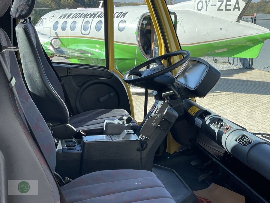 Traktor des Typs Mercedes-Benz Unimog U300 mit Palfinger Mega Kran , nur 7500 kg , 1.Hand , 1a Zustand, Gebrauchtmaschine in Hinterschmiding (Bild 17)