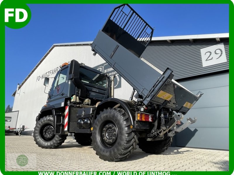 Traktor des Typs Mercedes-Benz Unimog U400 Agrar , 6 Zylinder , Scheckheft , 1.Hand , 1a Zustand, Gebrauchtmaschine in Hinterschmiding (Bild 1)