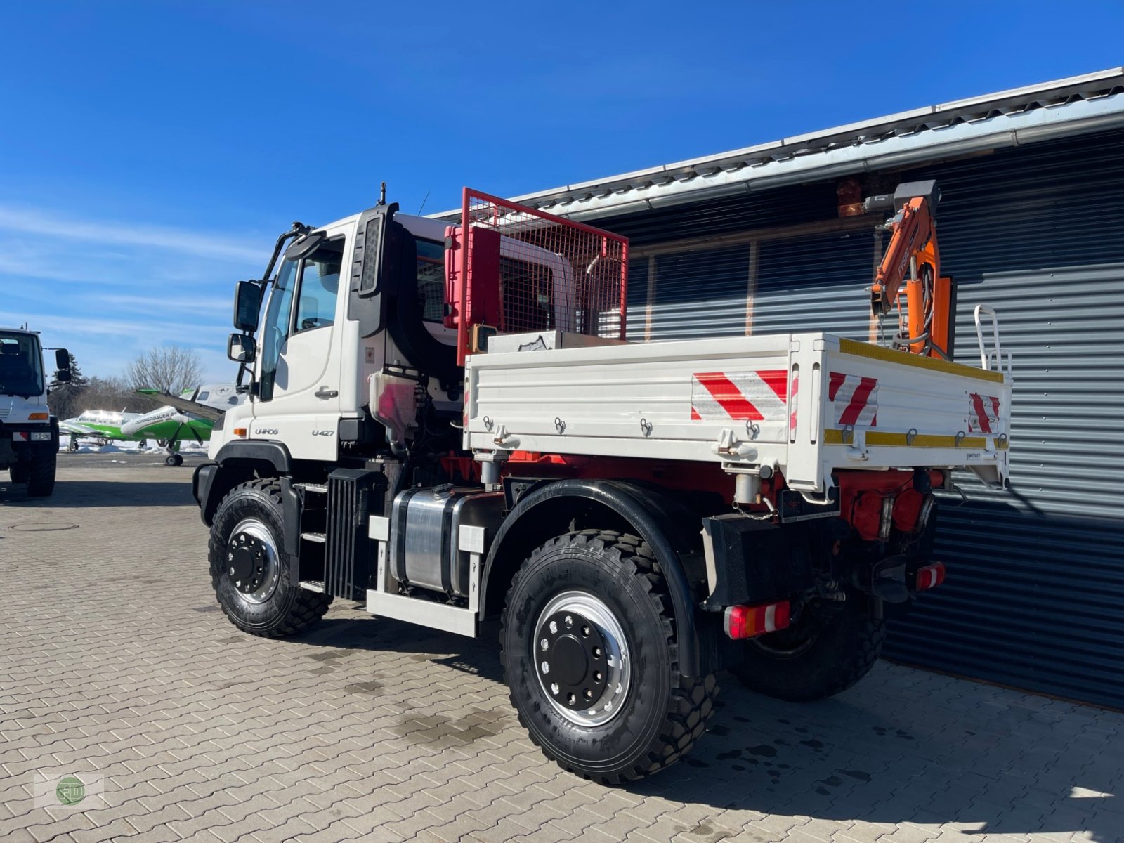 Traktor от тип Mercedes-Benz Unimog U427 mit Werner Seilwinde, Kran , Ideal für Forst , THW , Bergedienst uvm., Gebrauchtmaschine в Hinterschmiding (Снимка 2)