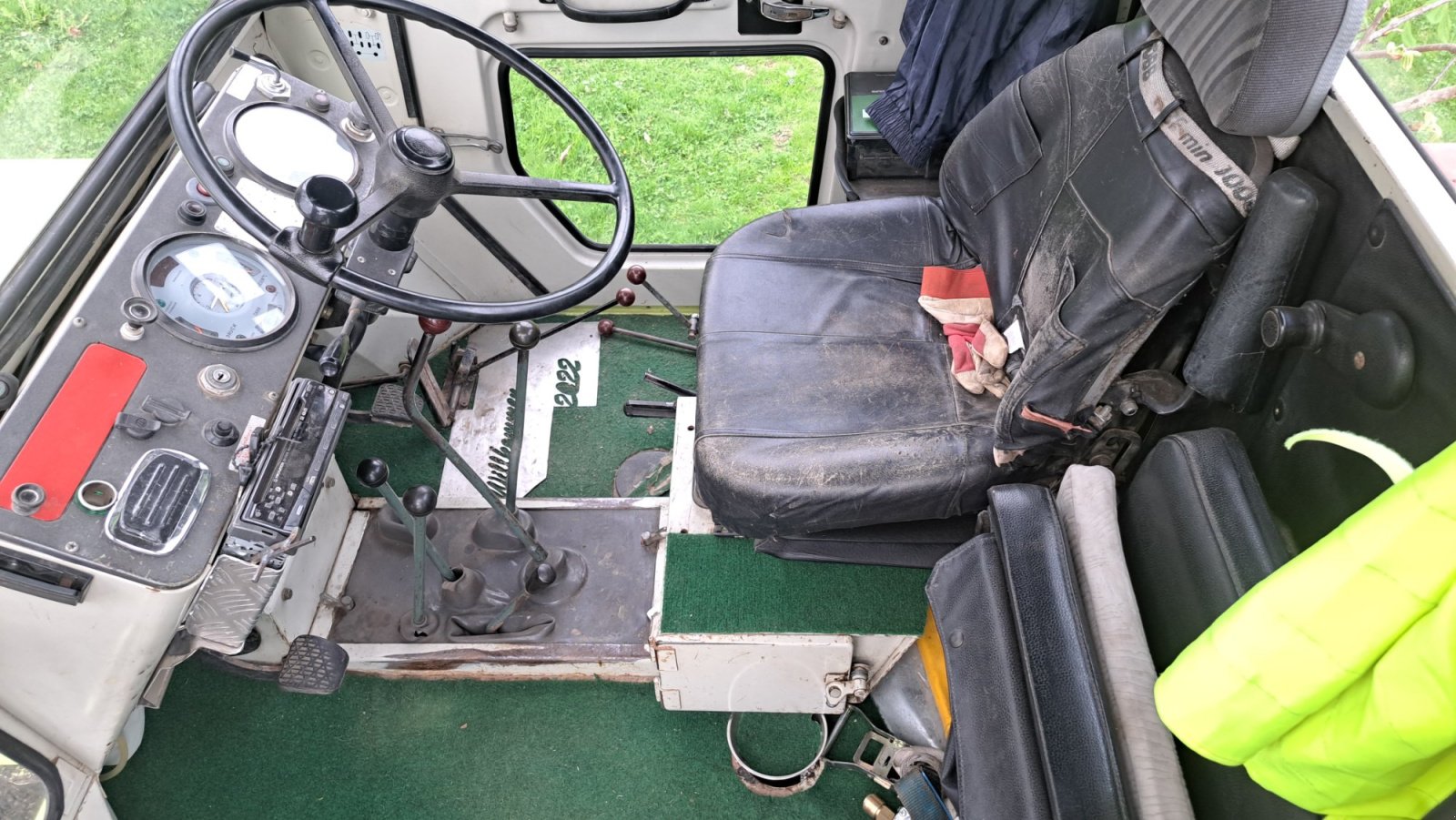 Traktor типа Mercedes MB-Trac 800, Gebrauchtmaschine в Regau (Фотография 5)