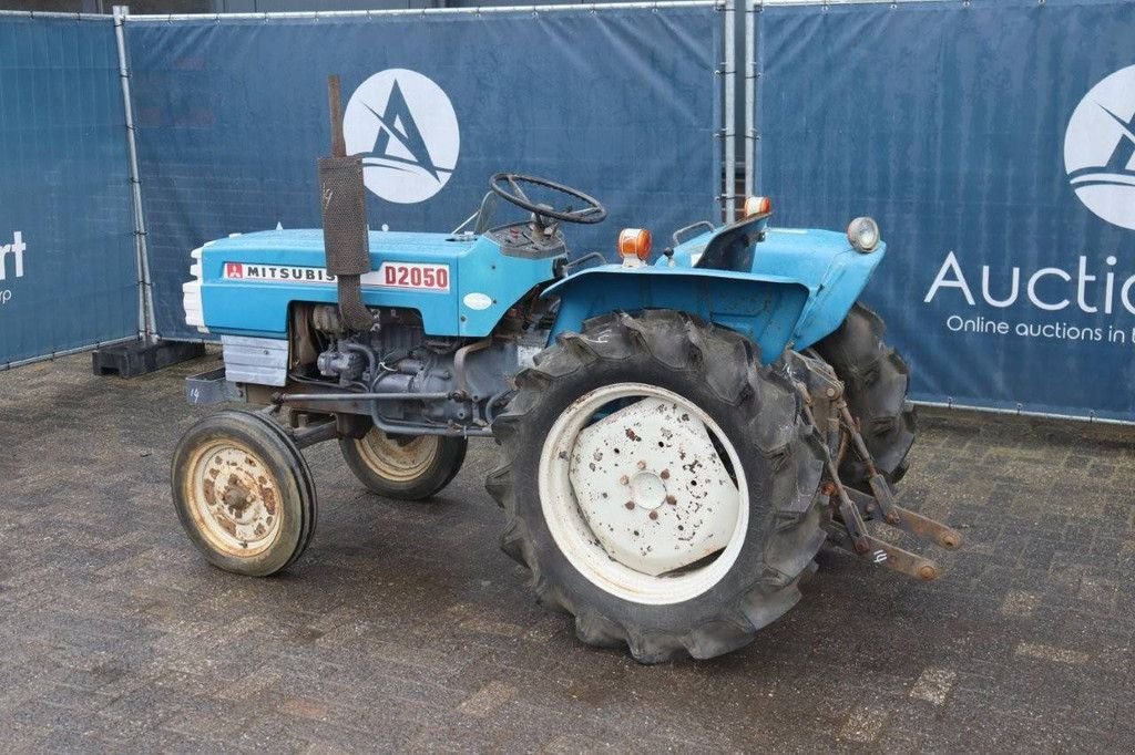 Traktor типа Mitsubishi D2050, Gebrauchtmaschine в Antwerpen (Фотография 3)