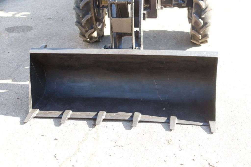 Traktor van het type Mitsubishi D2350FD, Gebrauchtmaschine in Antwerpen (Foto 11)