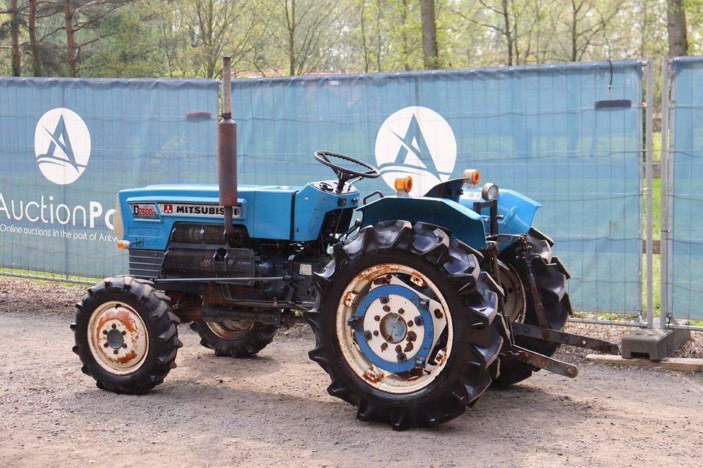 Traktor от тип Mitsubishi D2600FD, Gebrauchtmaschine в Antwerpen (Снимка 3)