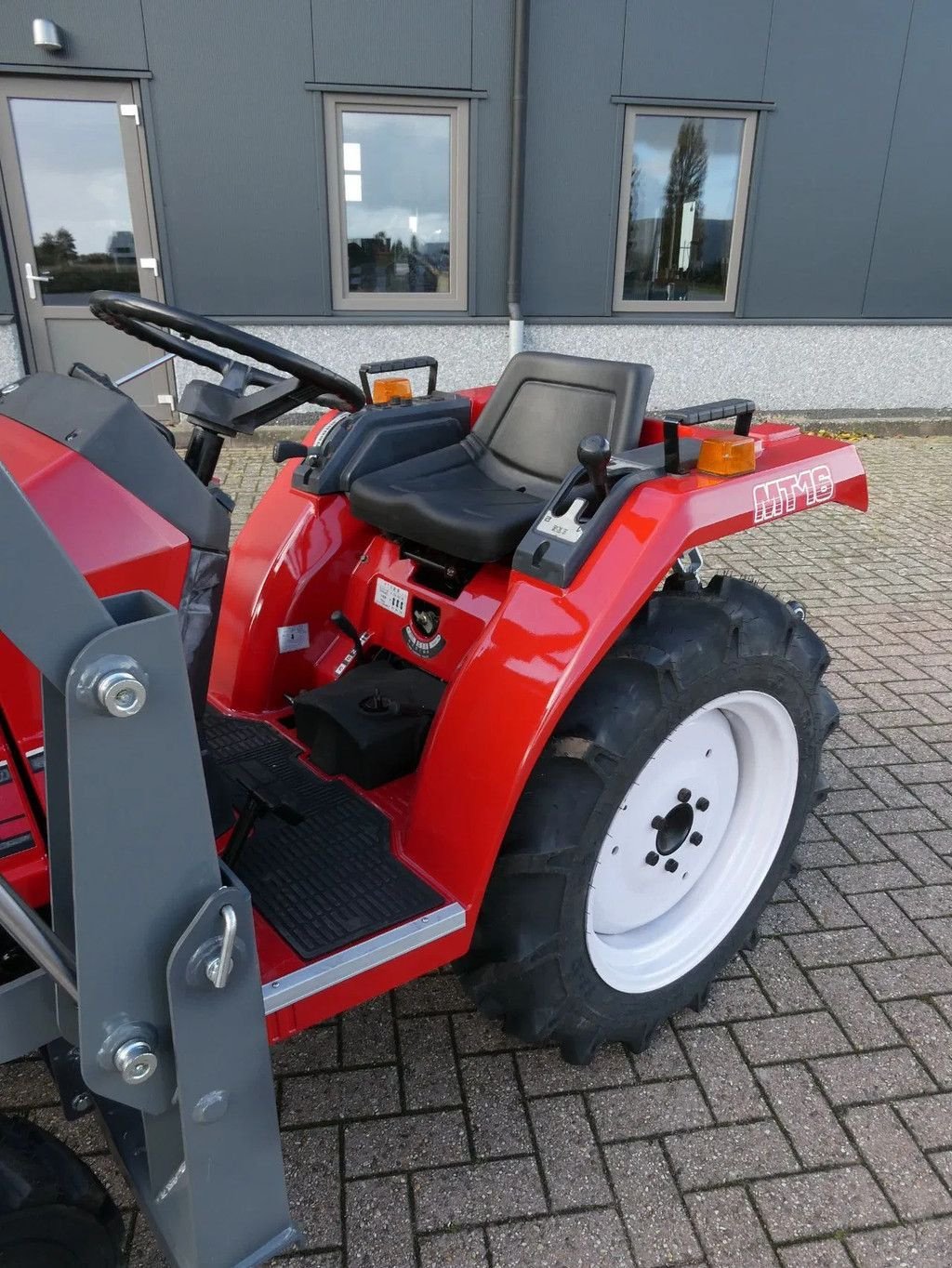 Traktor des Typs Mitsubishi MT16 4wd / 0644 Draaiuren / November Aanbieding, Gebrauchtmaschine in Swifterband (Bild 9)