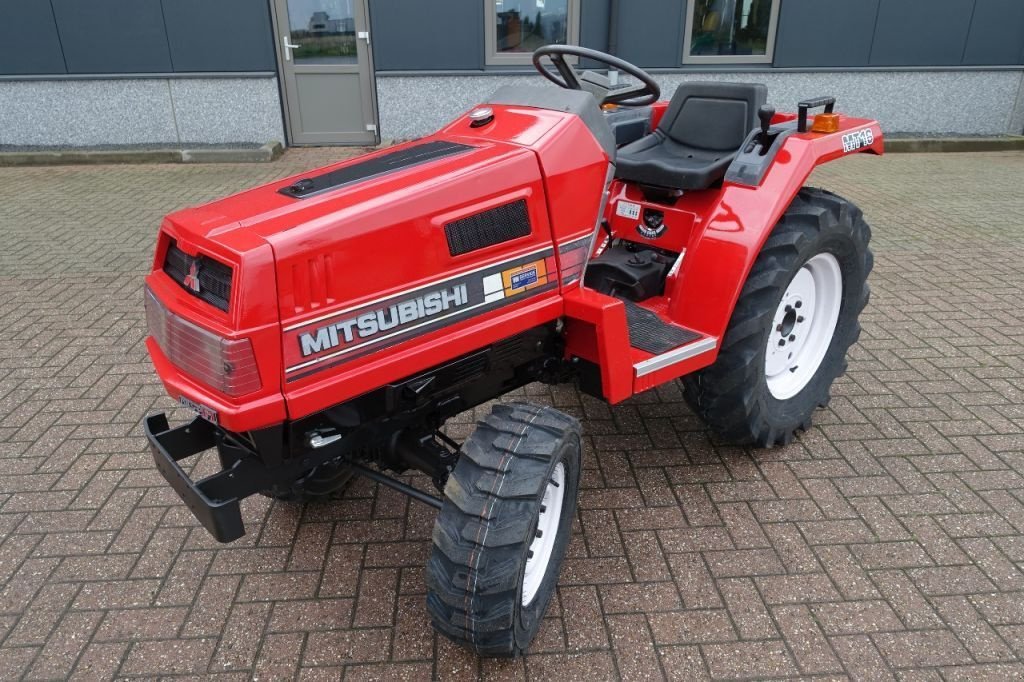 Traktor of the type Mitsubishi MT16 4wd / 0980 Draaiuren / Industriebanden, Gebrauchtmaschine in Swifterband (Picture 3)