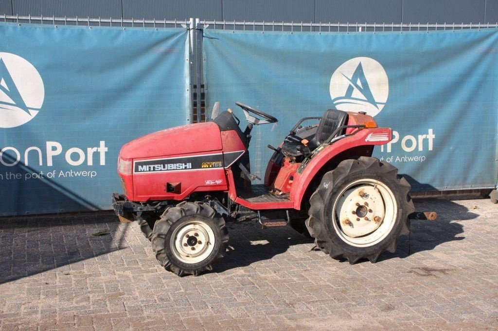Traktor типа Mitsubishi MT165, Gebrauchtmaschine в Antwerpen (Фотография 1)