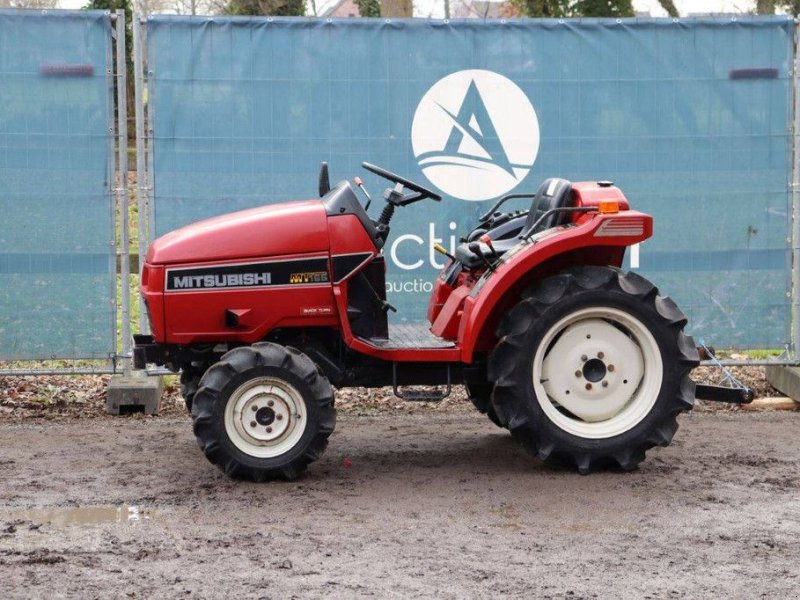 Traktor του τύπου Mitsubishi MT165, Gebrauchtmaschine σε Antwerpen (Φωτογραφία 1)