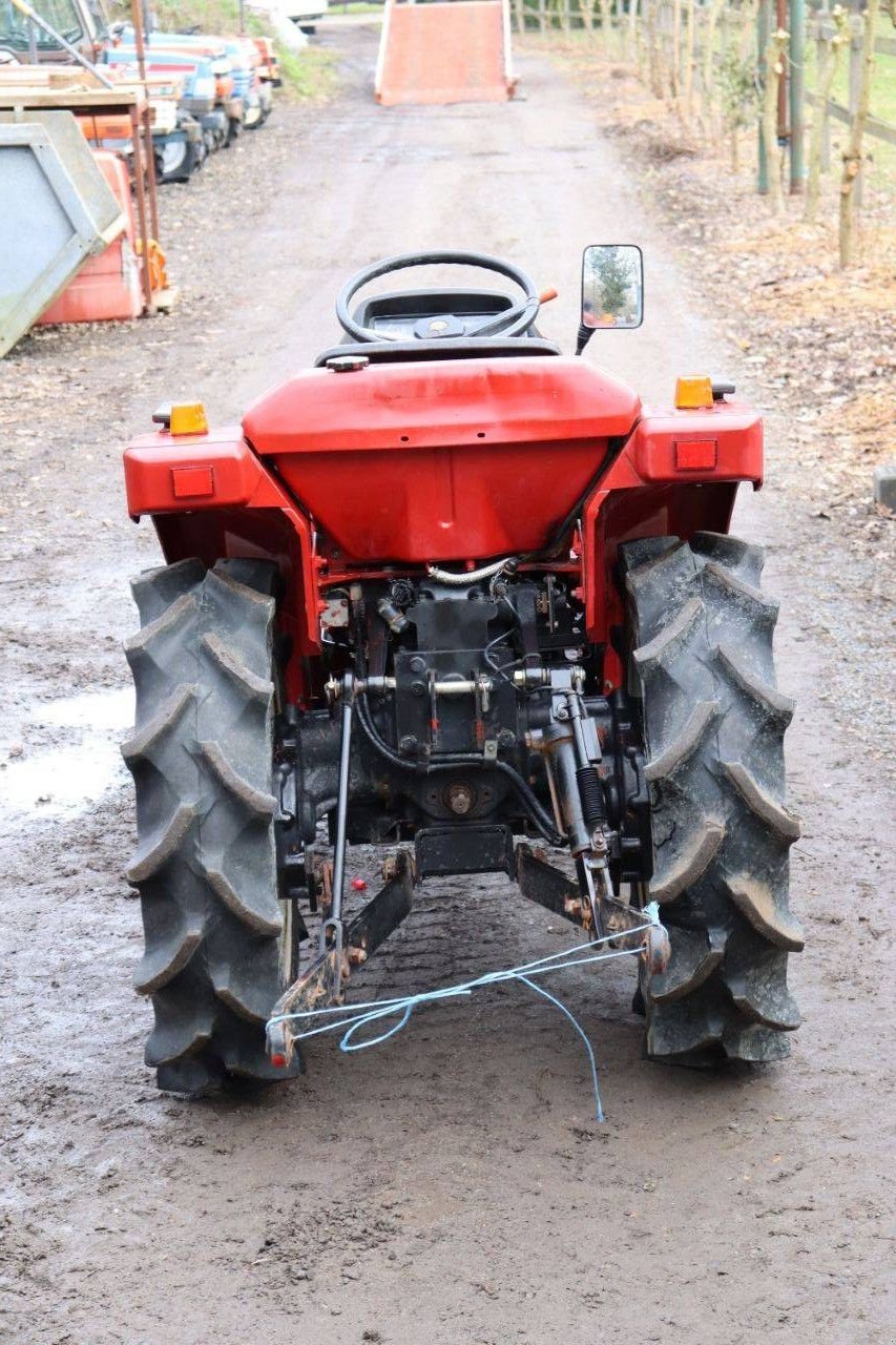 Traktor of the type Mitsubishi MT165, Gebrauchtmaschine in Antwerpen (Picture 5)