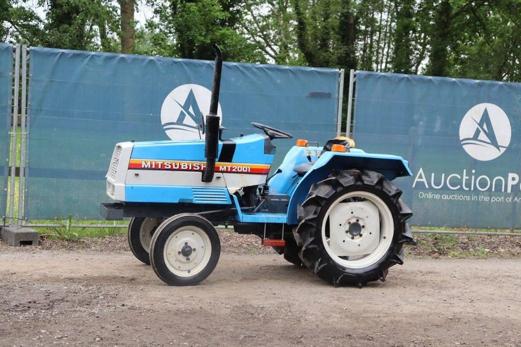 Traktor типа Mitsubishi MT2001, Gebrauchtmaschine в Antwerpen (Фотография 1)