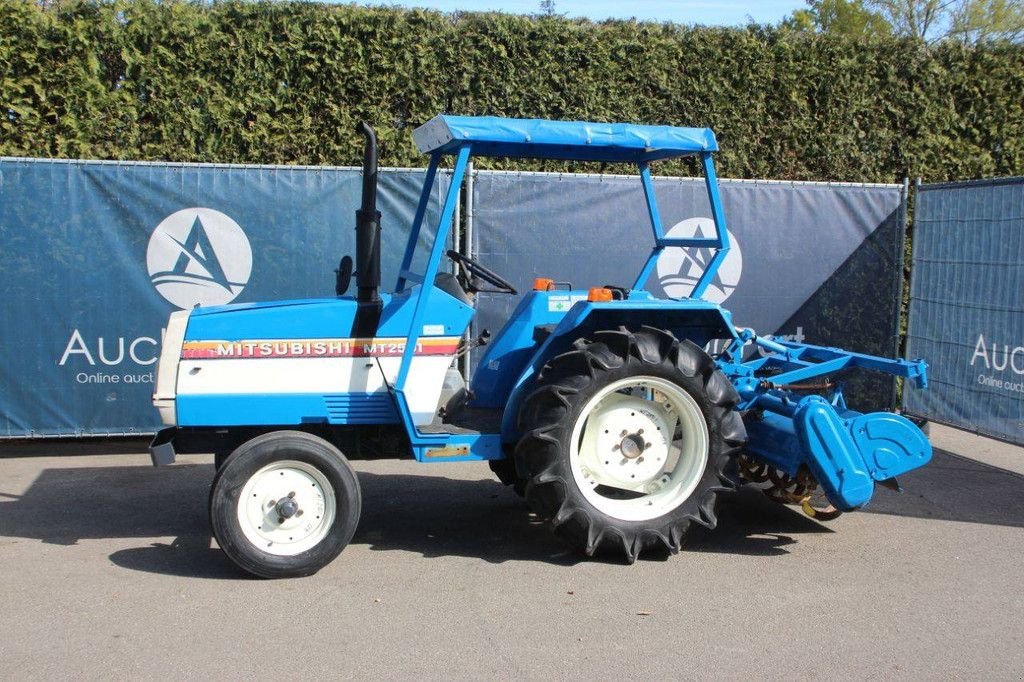 Traktor typu Mitsubishi MT2501, Gebrauchtmaschine w Antwerpen (Zdjęcie 1)