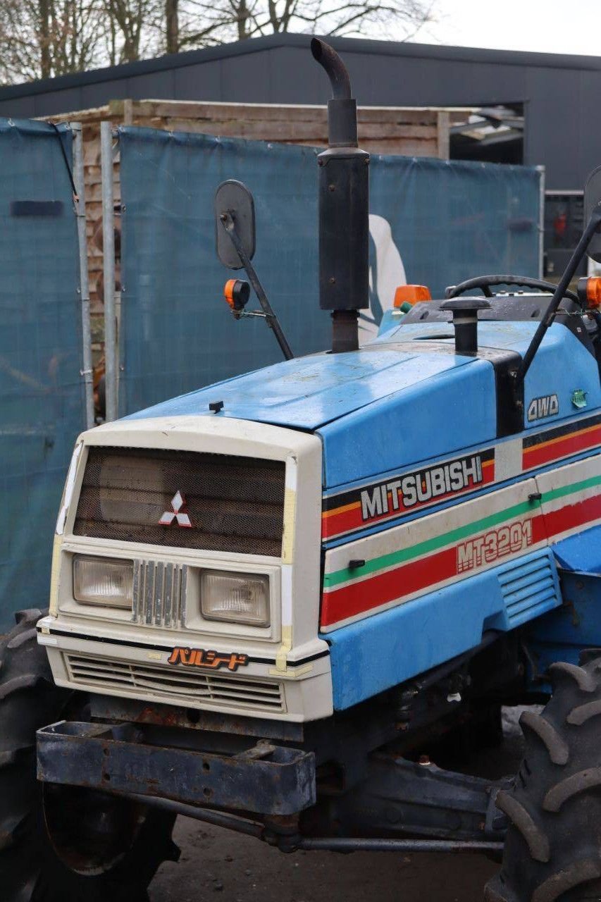 Traktor типа Mitsubishi MT3201, Gebrauchtmaschine в Antwerpen (Фотография 11)