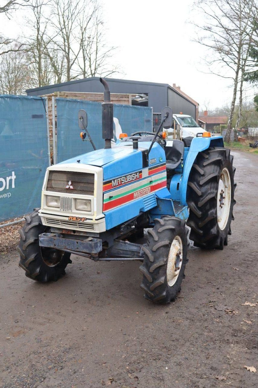 Traktor типа Mitsubishi MT3201, Gebrauchtmaschine в Antwerpen (Фотография 10)