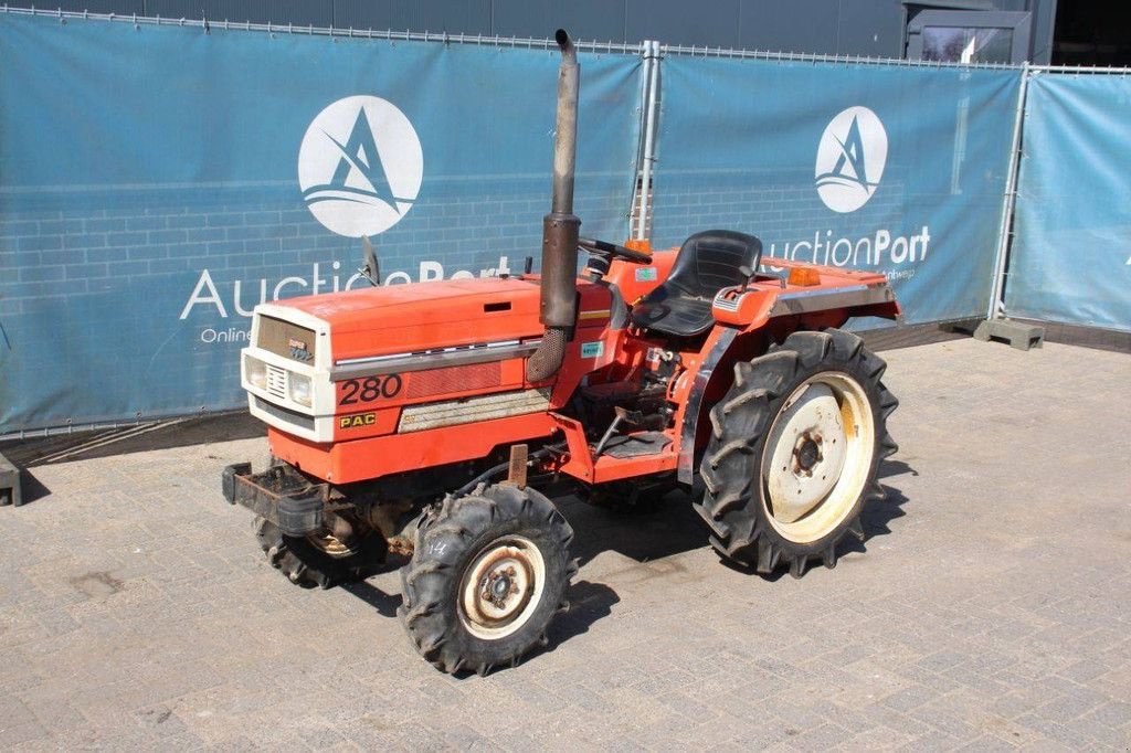 Traktor vrste Mitsubishi MTE2000D, Gebrauchtmaschine v Antwerpen (Slika 9)