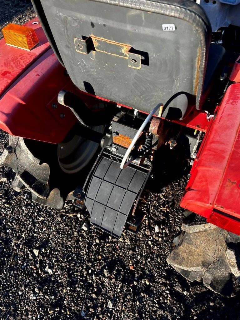 Traktor типа Mitsubishi MTX13, Gebrauchtmaschine в Antwerpen (Фотография 5)