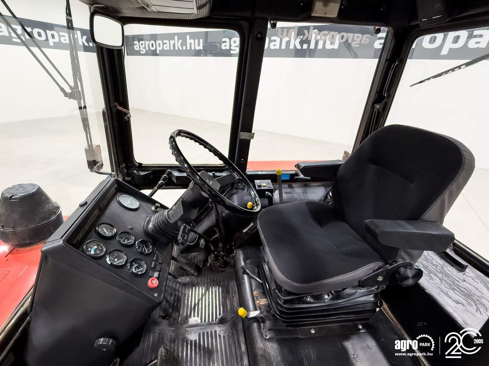 Traktor типа MTZ 1025.2 with air brake, Gebrauchtmaschine в Csengele (Фотография 8)