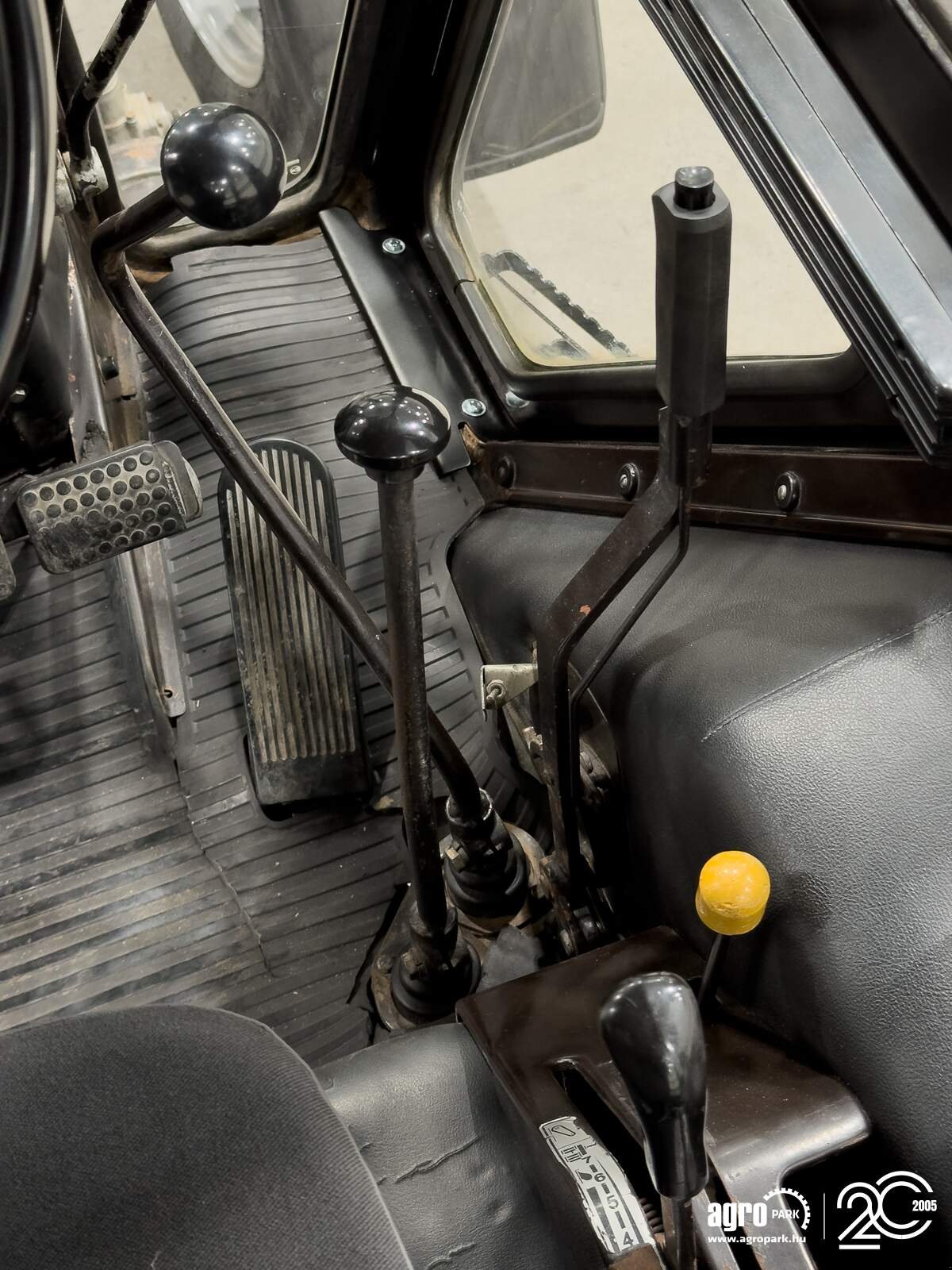 Traktor типа MTZ 1025.2 with air brake, Gebrauchtmaschine в Csengele (Фотография 13)