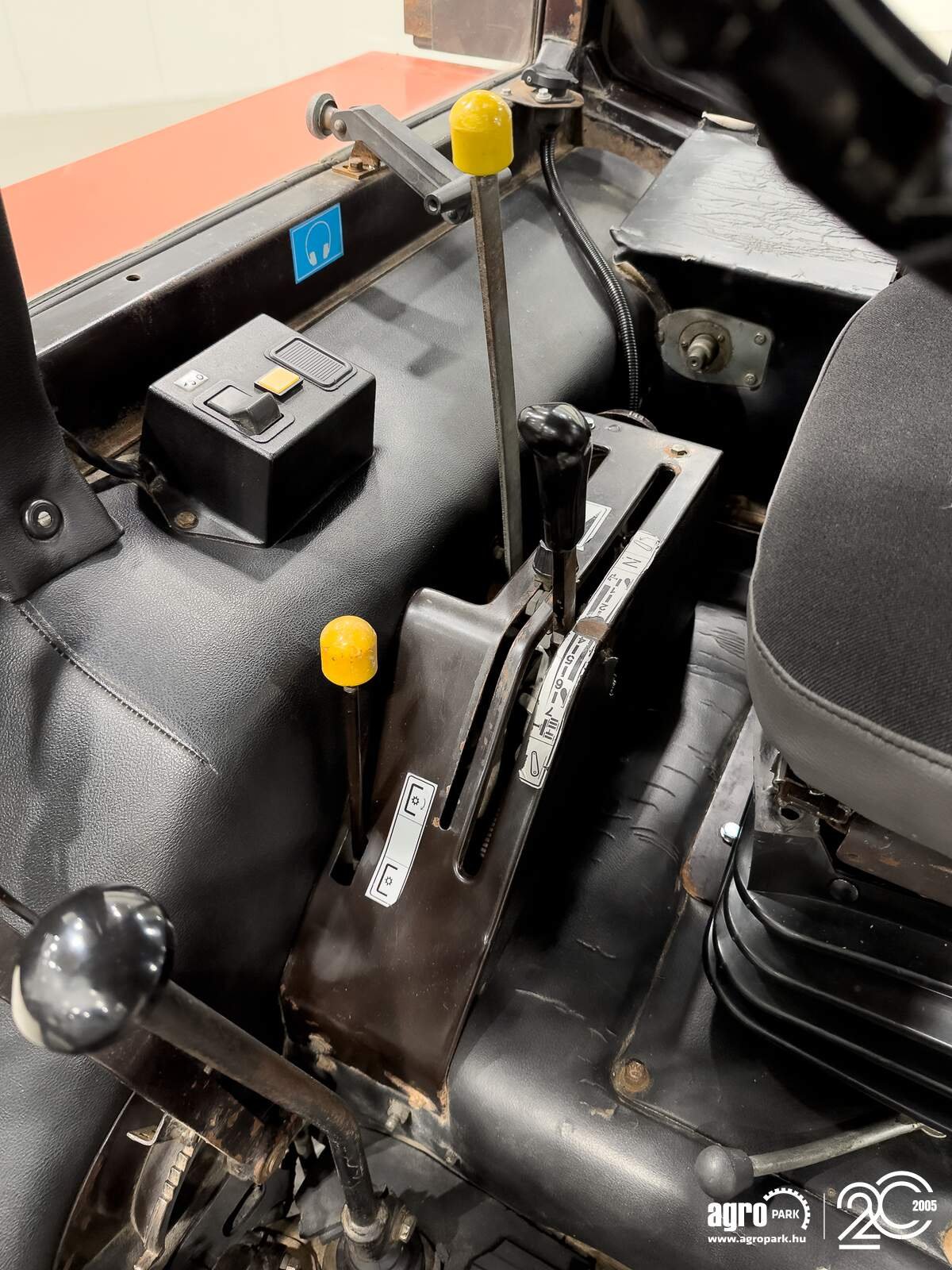 Traktor типа MTZ 1025.2 with air brake, Gebrauchtmaschine в Csengele (Фотография 14)