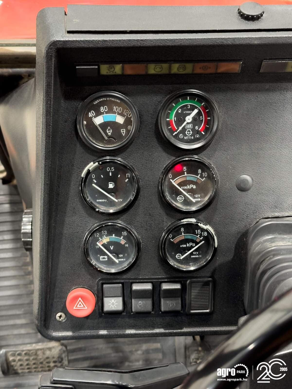 Traktor типа MTZ 1025.2 with air brake, Gebrauchtmaschine в Csengele (Фотография 17)
