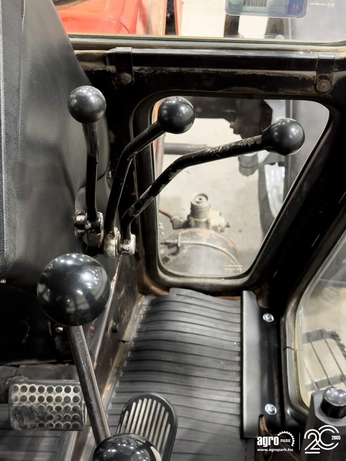 Traktor типа MTZ 1025.2 with air brake, Gebrauchtmaschine в Csengele (Фотография 19)