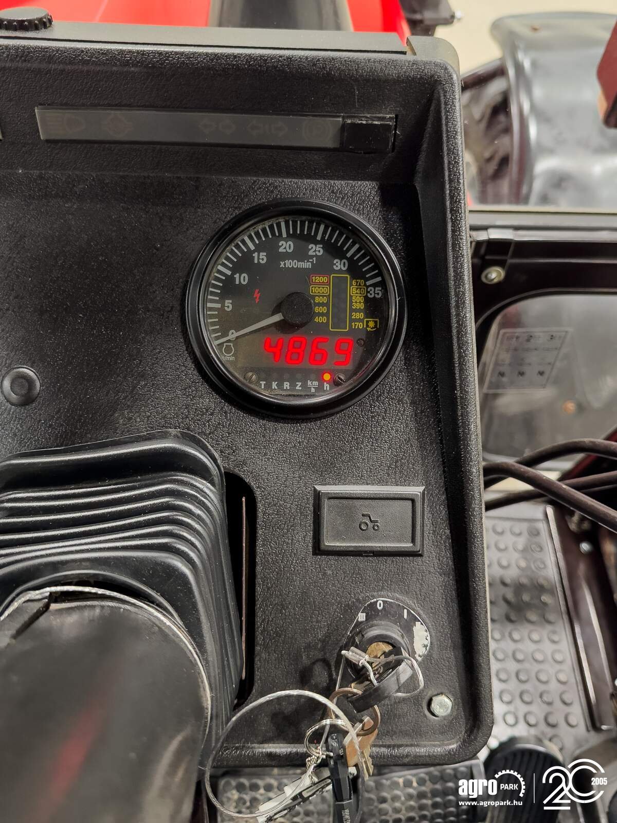 Traktor типа MTZ 892.2, Gebrauchtmaschine в Csengele (Фотография 17)