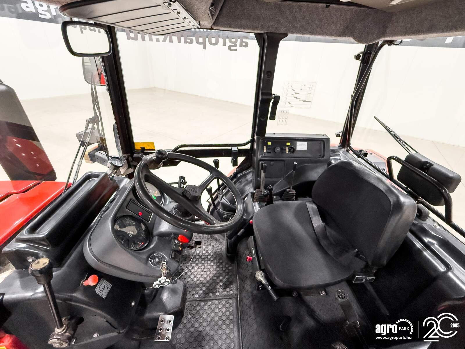 Traktor des Typs MTZ 922.4 with air con, Gebrauchtmaschine in Csengele (Bild 8)