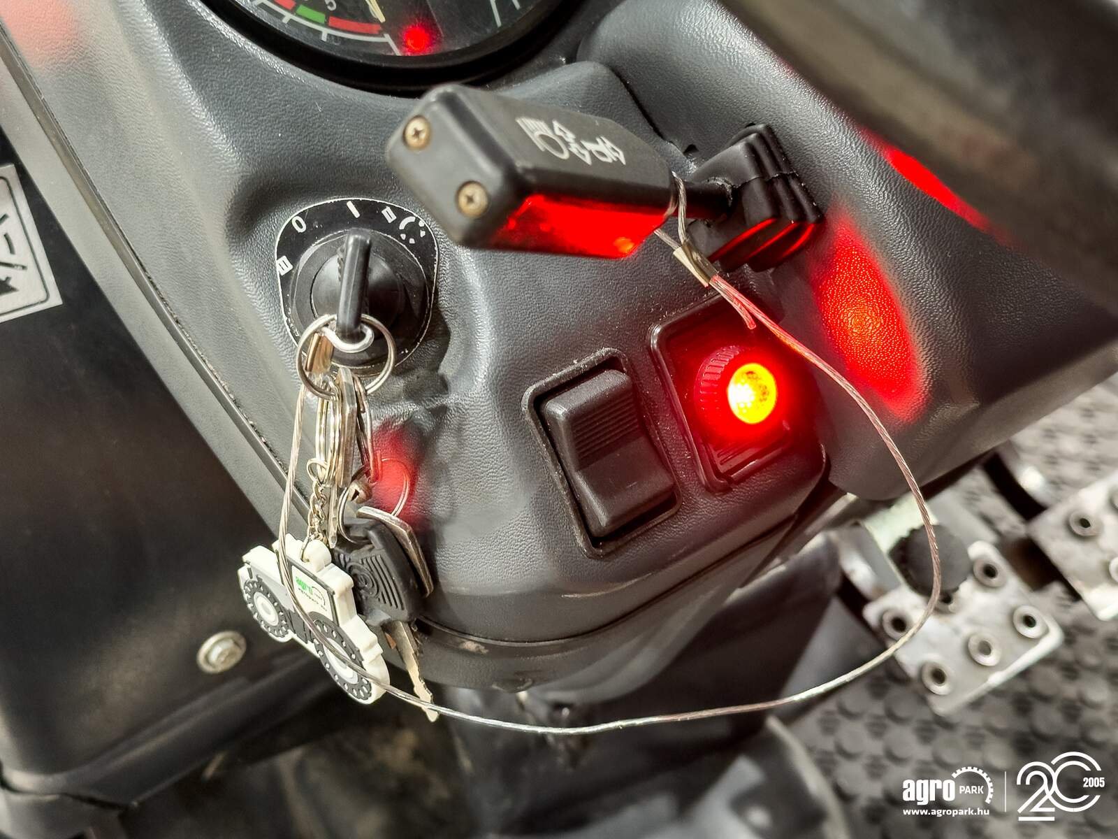 Traktor des Typs MTZ 922.4 with air con, Gebrauchtmaschine in Csengele (Bild 25)