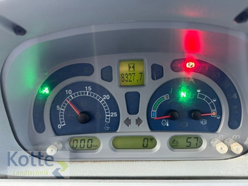 Traktor of the type Neu Holland T 7.210, Gebrauchtmaschine in Rieste (Picture 3)