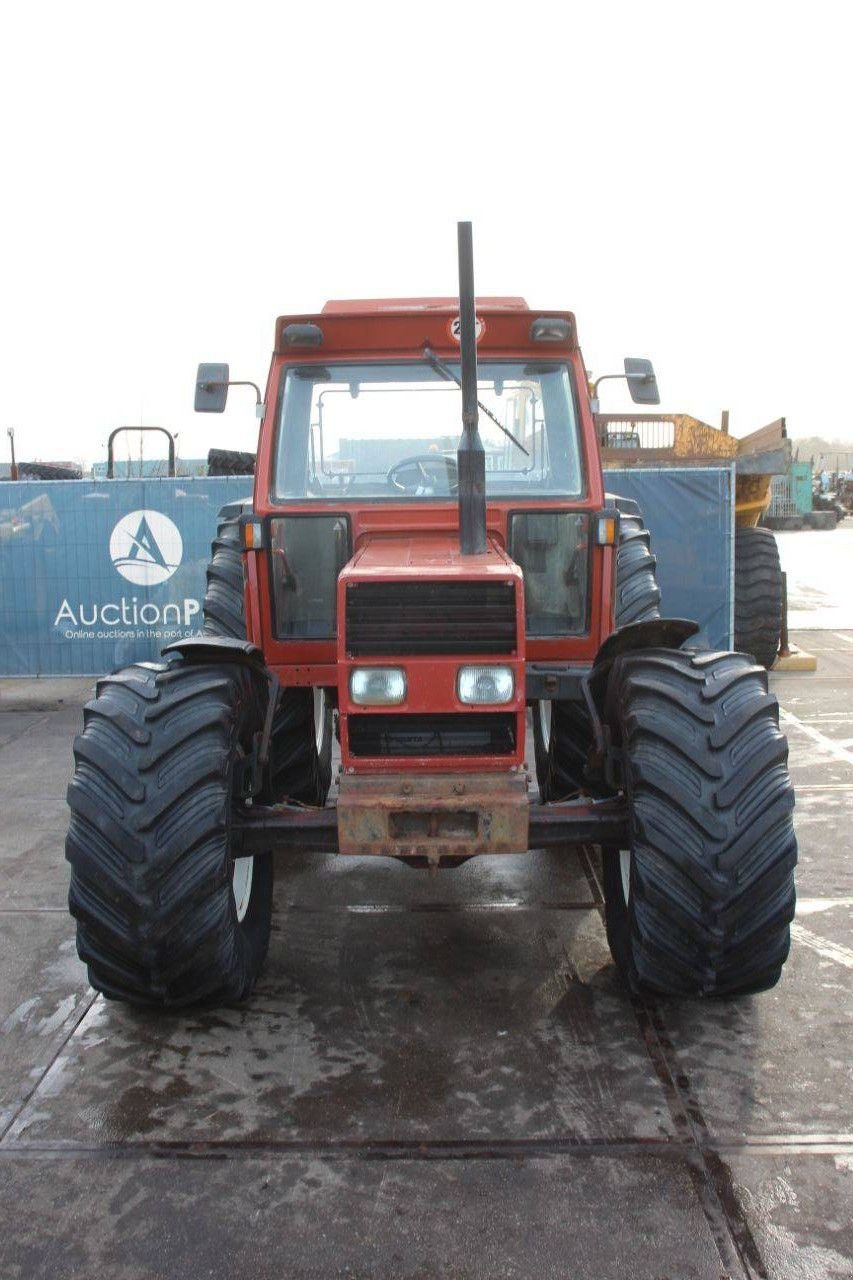 Traktor типа New Holland 100-90DT, Gebrauchtmaschine в Antwerpen (Фотография 8)
