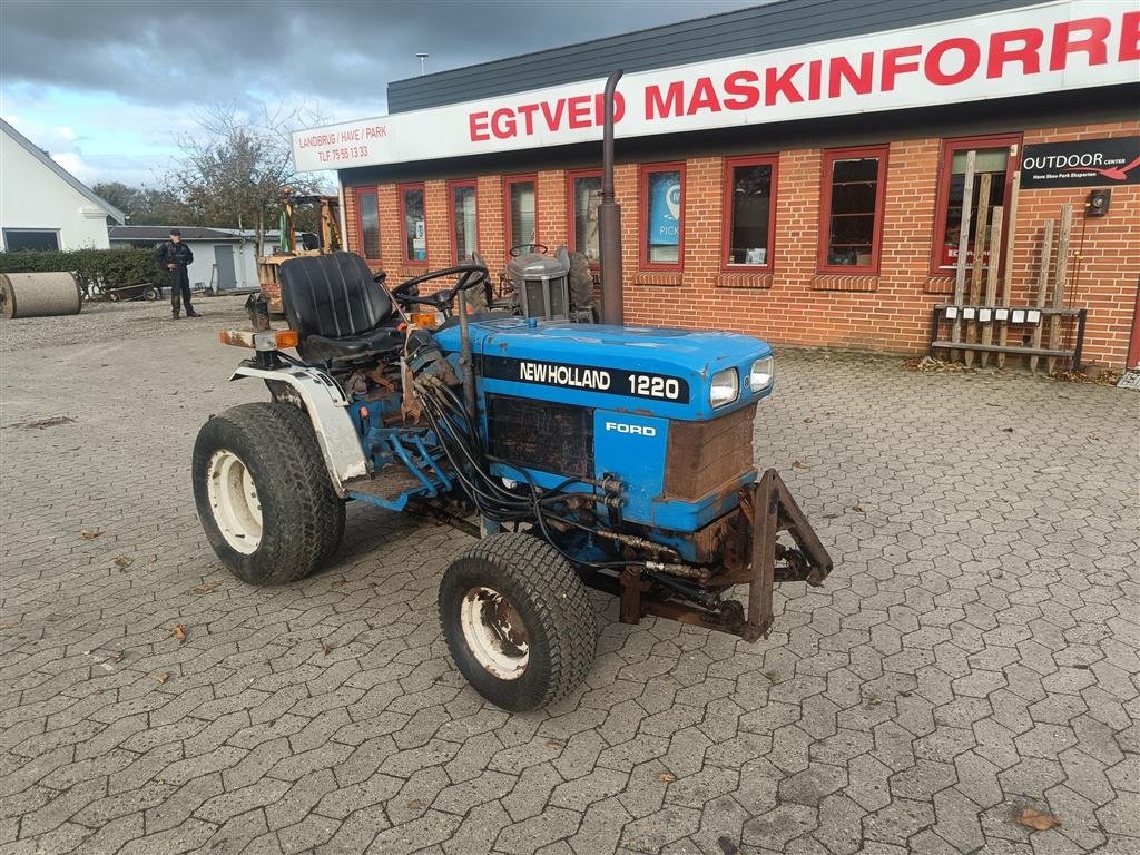 Traktor des Typs New Holland 1220 med lavt timetal, Gebrauchtmaschine in Egtved (Bild 5)