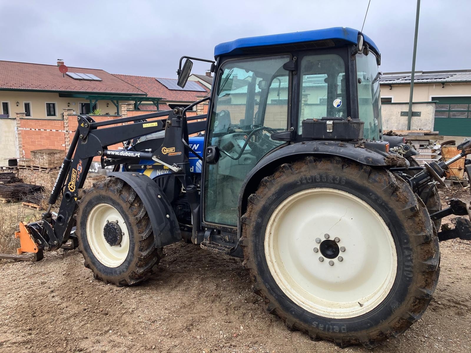 Traktor typu New Holland 4050, Gebrauchtmaschine v Herrnbaumgarten (Obrázek 2)