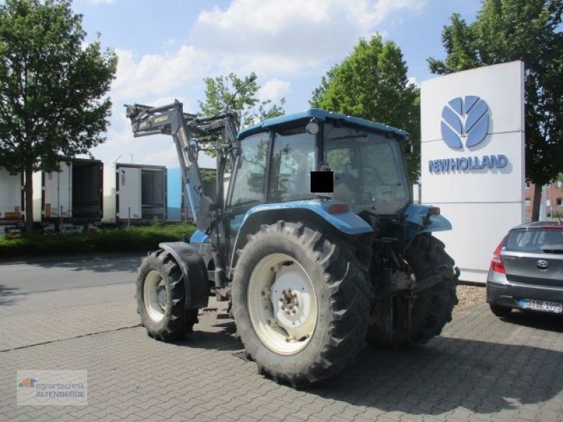 Traktor des Typs New Holland 5635, Gebrauchtmaschine in Altenberge (Bild 5)
