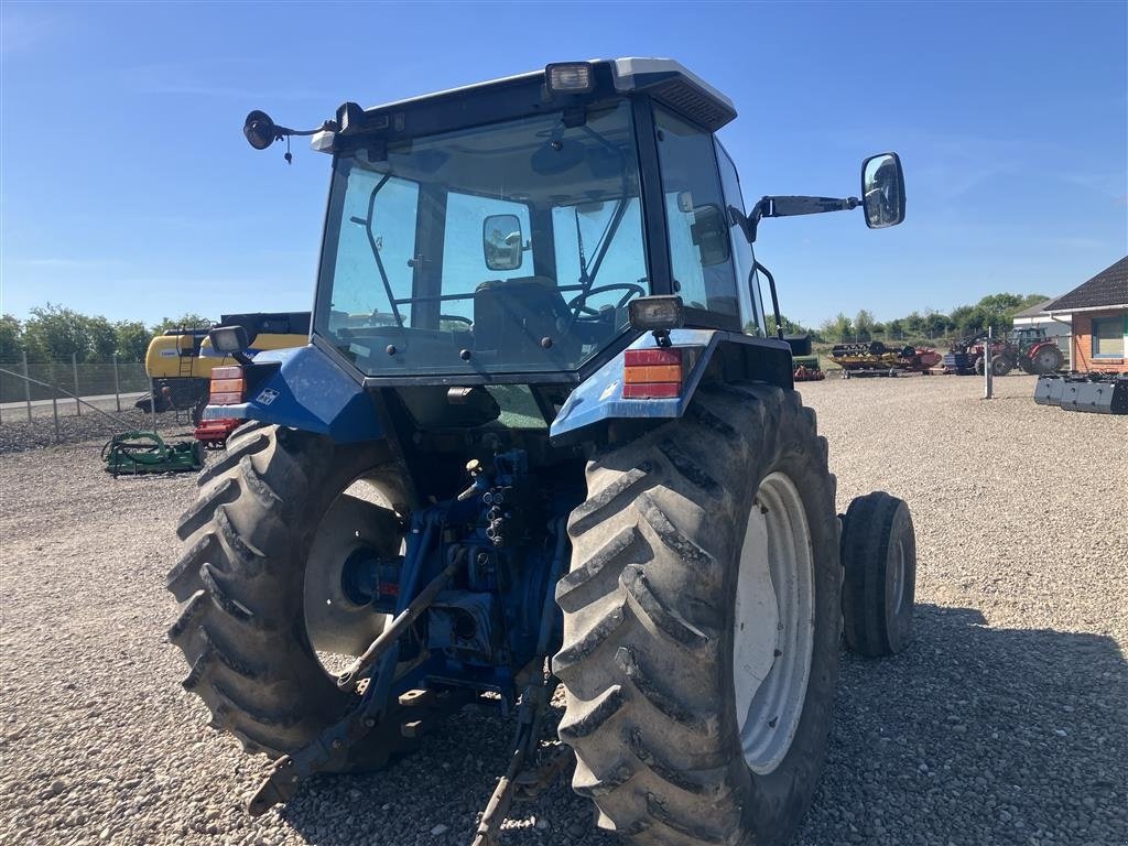 Traktor des Typs New Holland 5640 SLE turbo, Gebrauchtmaschine in Rødekro (Bild 4)