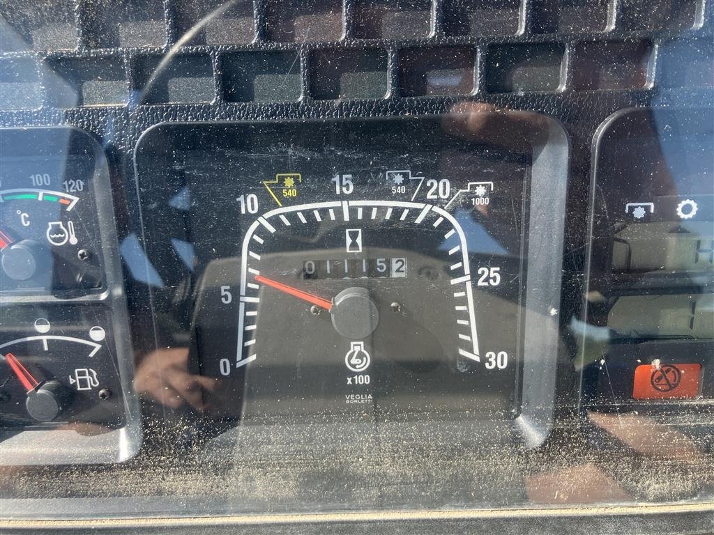 Traktor des Typs New Holland 5640 SLE turbo, Gebrauchtmaschine in Rødekro (Bild 15)