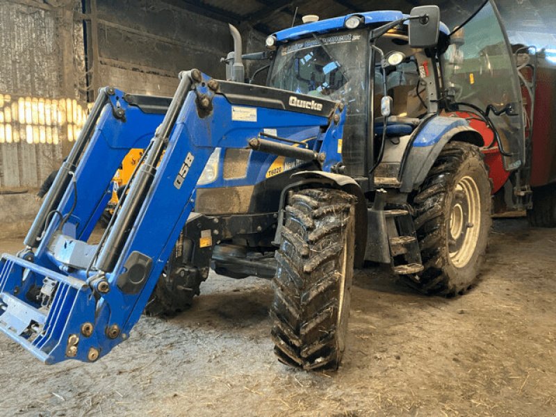 Traktor типа New Holland 6020, Gebrauchtmaschine в Feurs (Фотография 1)