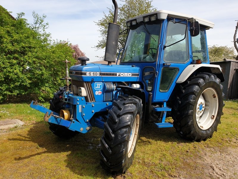 Traktor des Typs New Holland 6610, Gebrauchtmaschine in Oberhasli (Bild 1)