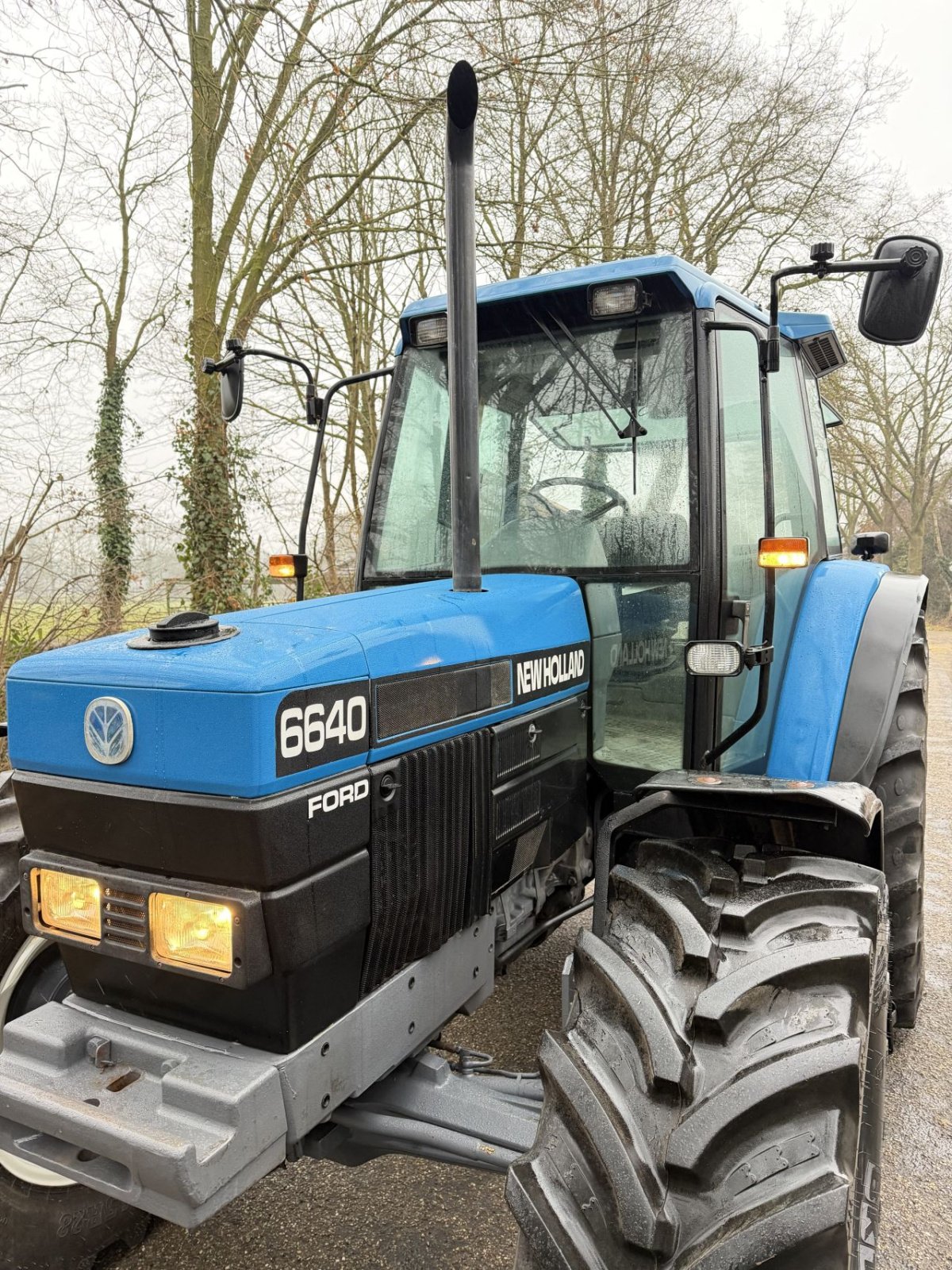 Traktor of the type New Holland 6640 SLE, Gebrauchtmaschine in Rossum (Picture 3)
