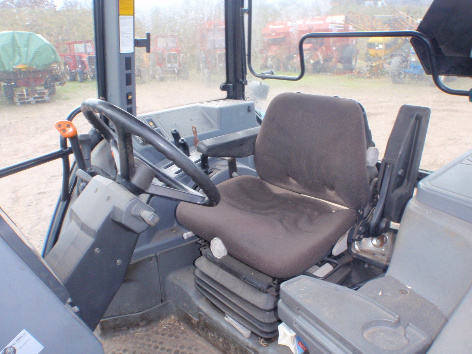 Traktor of the type New Holland 6640, Gebrauchtmaschine in Viborg (Picture 7)