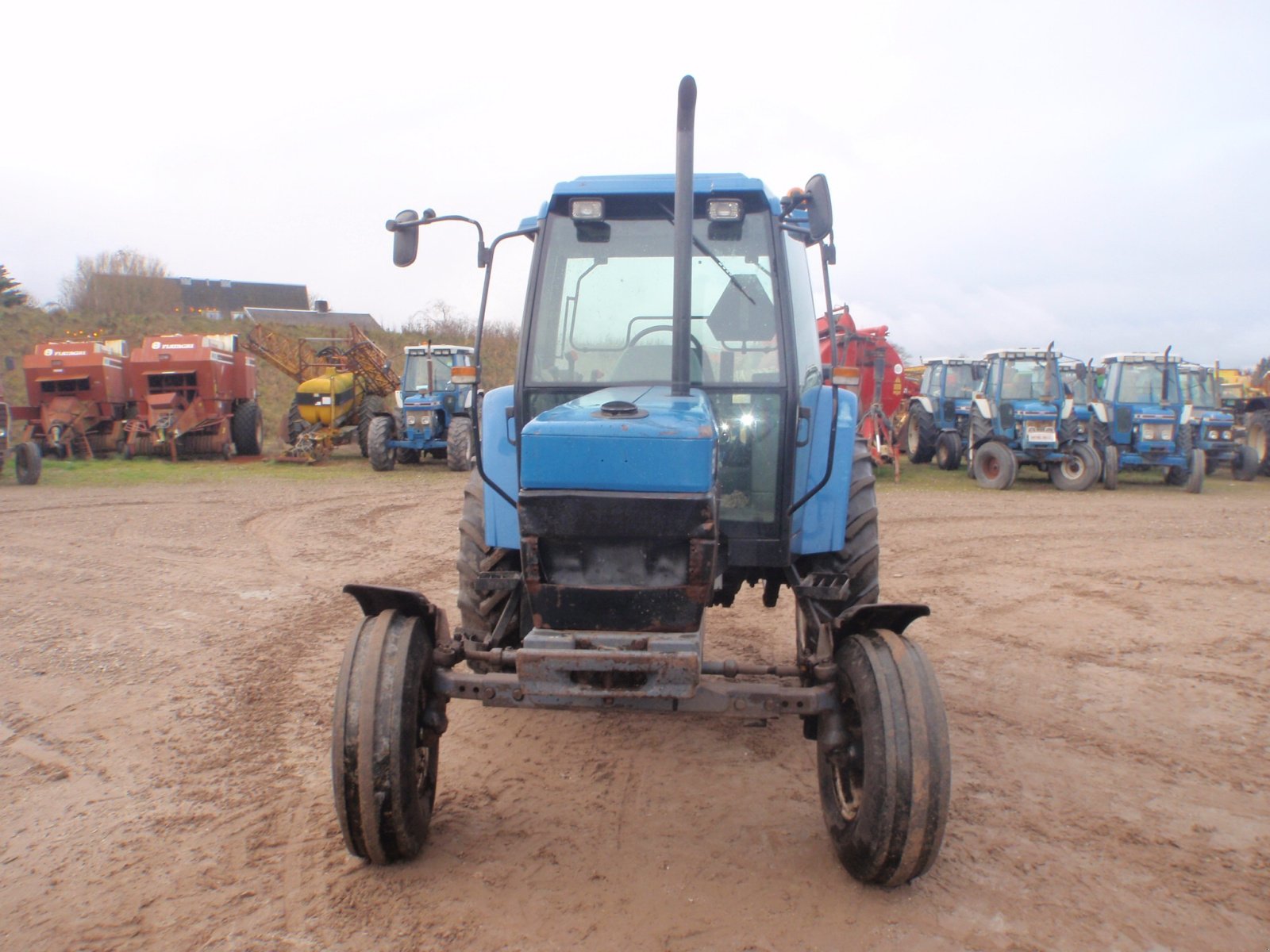 Traktor of the type New Holland 6640, Gebrauchtmaschine in Viborg (Picture 2)