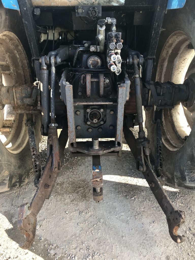 Traktor typu New Holland 6640, Gebrauchtmaschine v MORLHON LE HAUT (Obrázek 8)