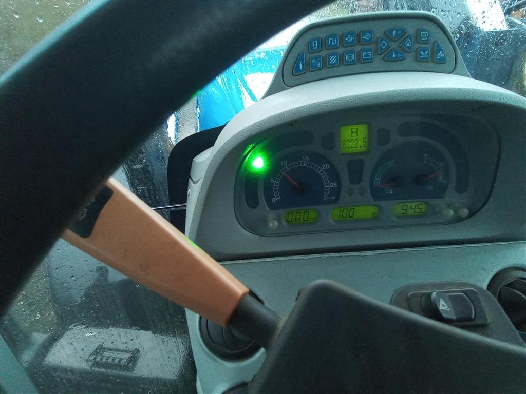 Traktor des Typs New Holland 7030, Gebrauchtmaschine in Varde (Bild 6)