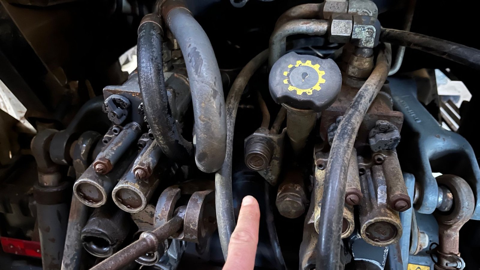 Traktor of the type New Holland 7740 Frontlift + bremseventil + 40 km/t, Gebrauchtmaschine in Vejle (Picture 6)