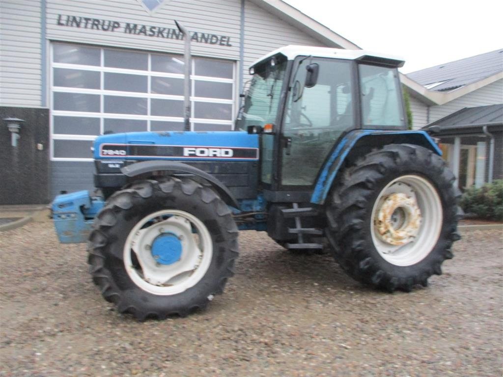 Traktor des Typs New Holland 7840 SLE, med rigtig god dæk montering og knap på vendergearet., Gebrauchtmaschine in Lintrup (Bild 20)