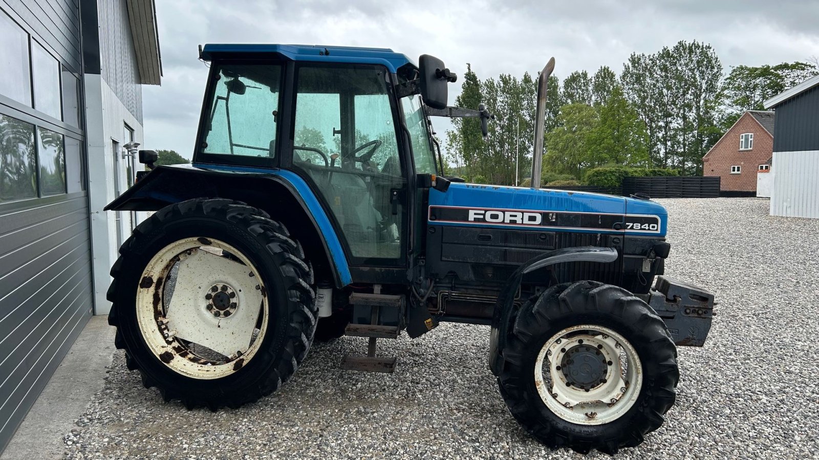 Traktor of the type New Holland 7840 SLE turbo, Gebrauchtmaschine in Thorsø (Picture 9)