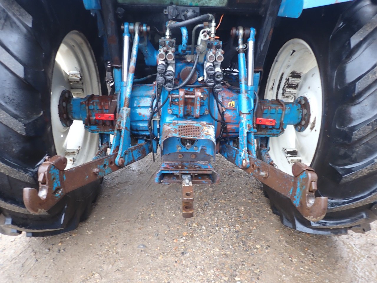 Traktor Türe ait New Holland 7840, Gebrauchtmaschine içinde Viborg (resim 9)