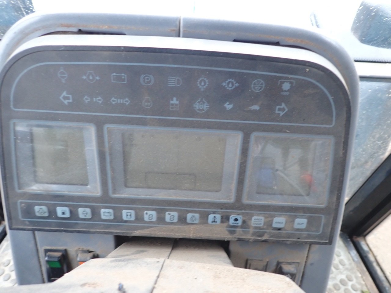 Traktor Türe ait New Holland 7840, Gebrauchtmaschine içinde Viborg (resim 15)