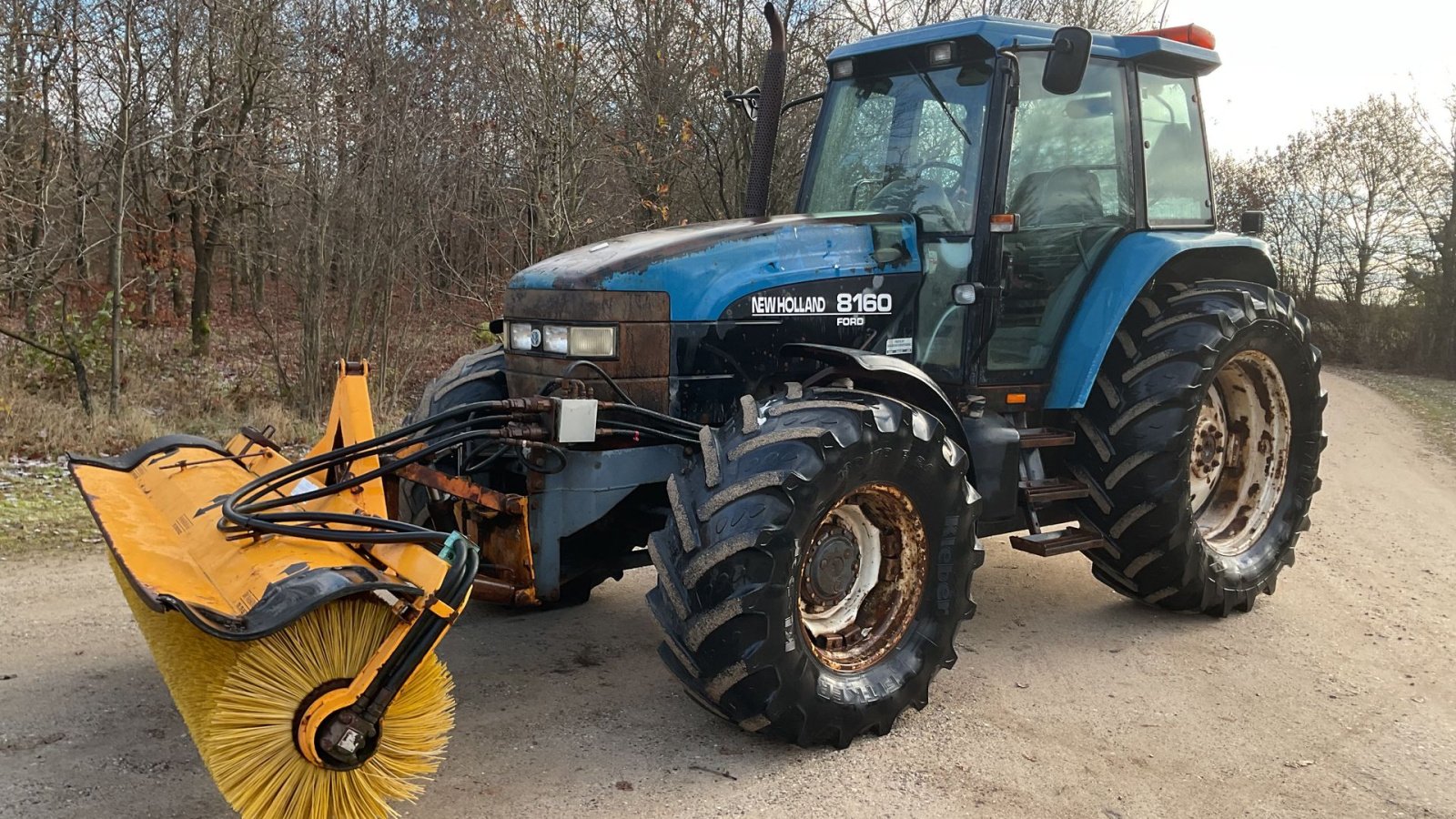 Traktor от тип New Holland 8160, Gebrauchtmaschine в Bording (Снимка 1)
